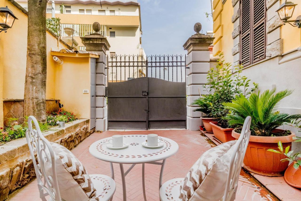 Bbhome Design Suite Apartment Over Trastevere District Rom Exteriör bild